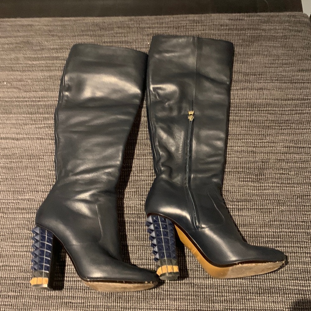 Fendi size 39